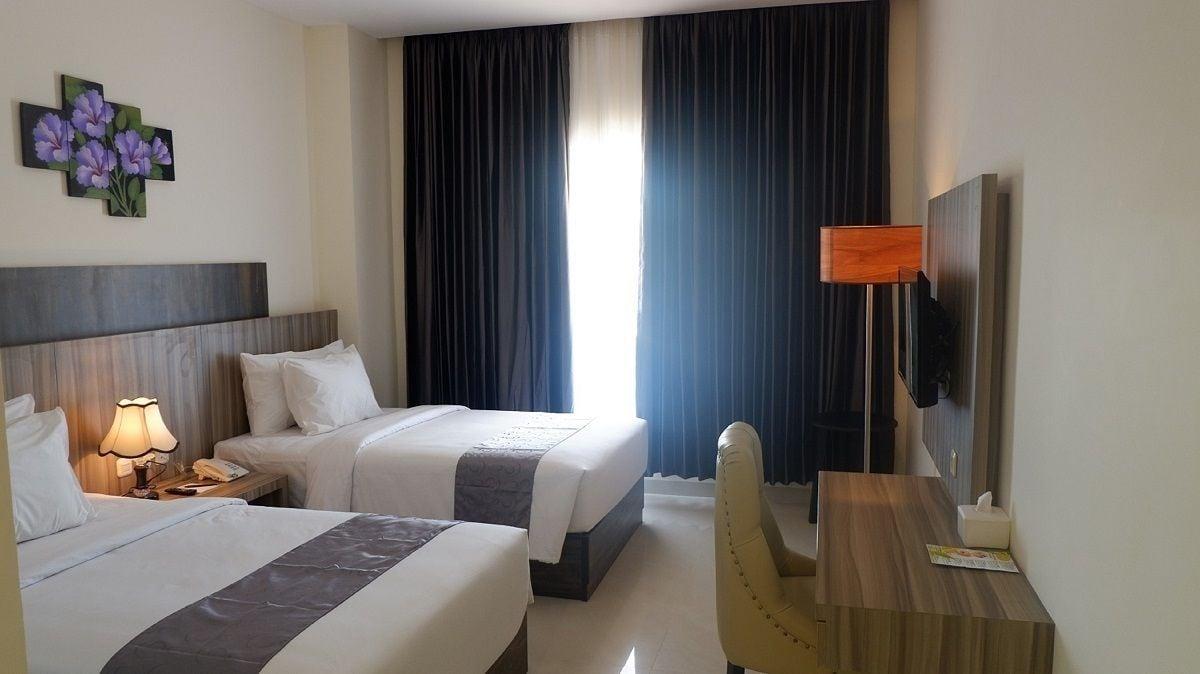 Vega Prime Hotel & Convention Sorong Buitenkant foto