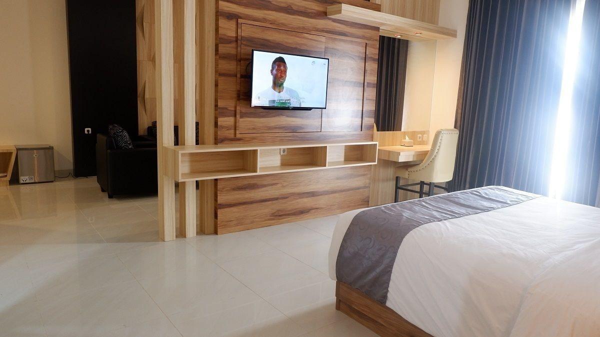 Vega Prime Hotel & Convention Sorong Buitenkant foto