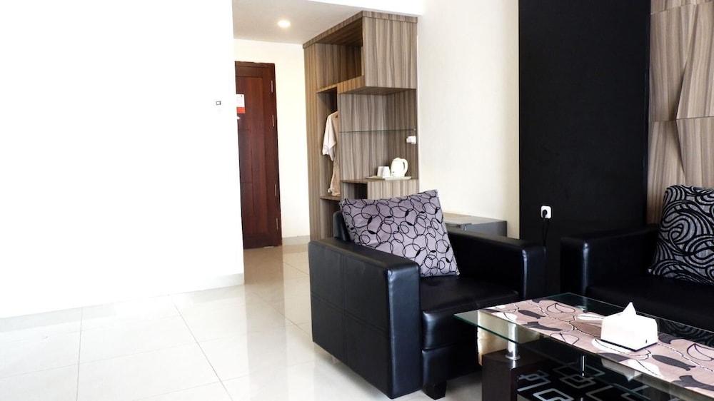 Vega Prime Hotel & Convention Sorong Buitenkant foto