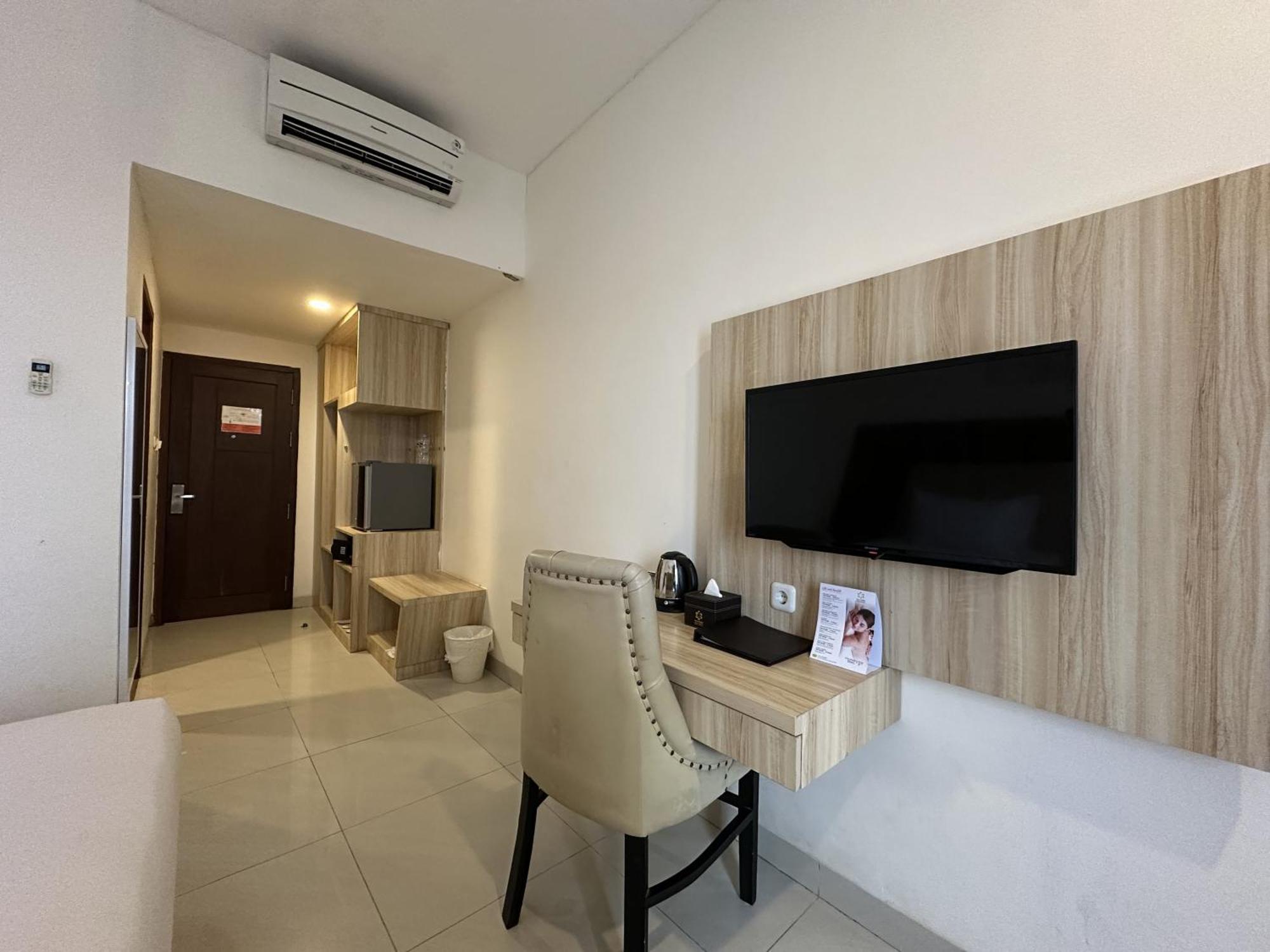 Vega Prime Hotel & Convention Sorong Kamer foto