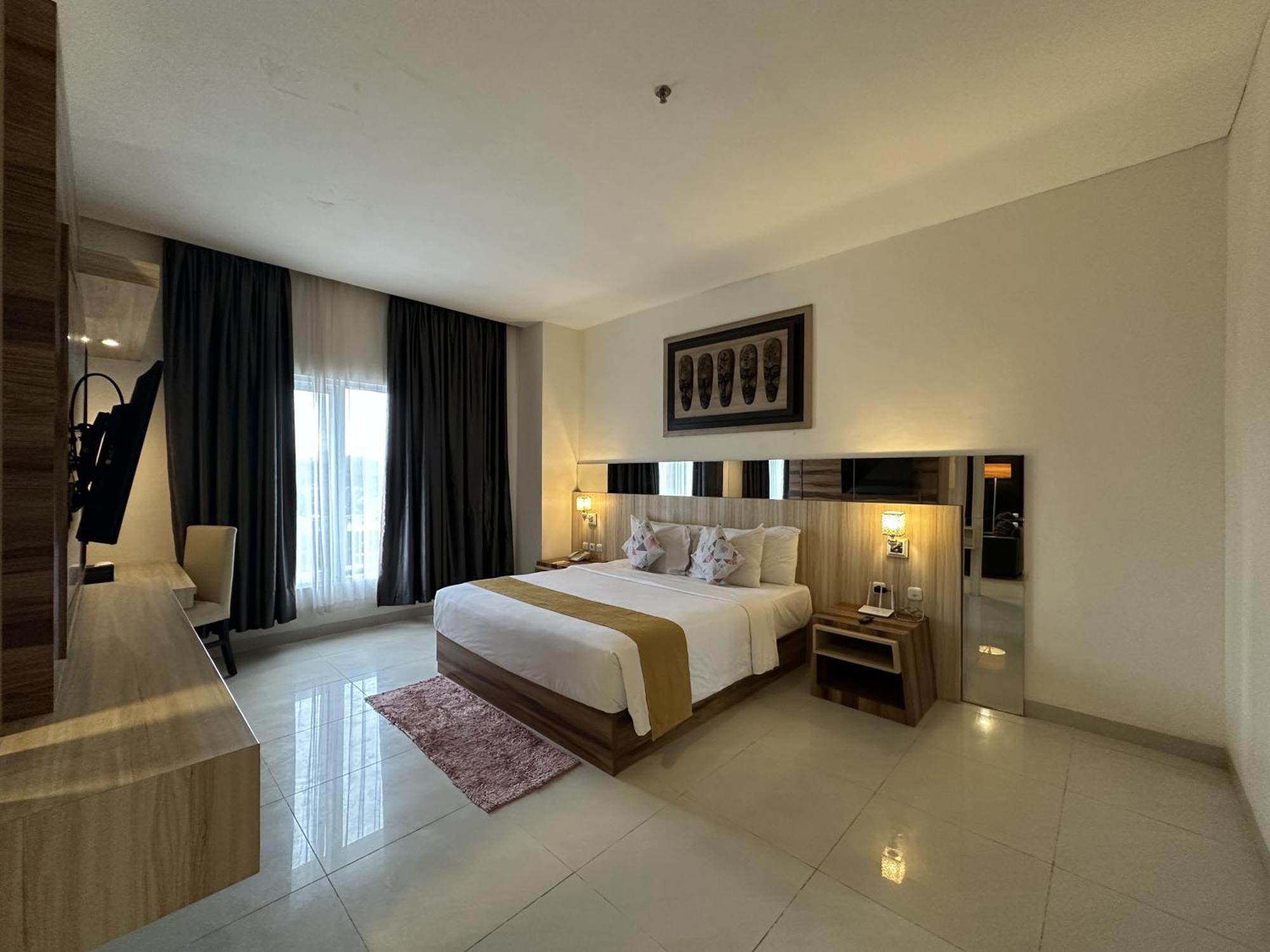 Vega Prime Hotel & Convention Sorong Buitenkant foto