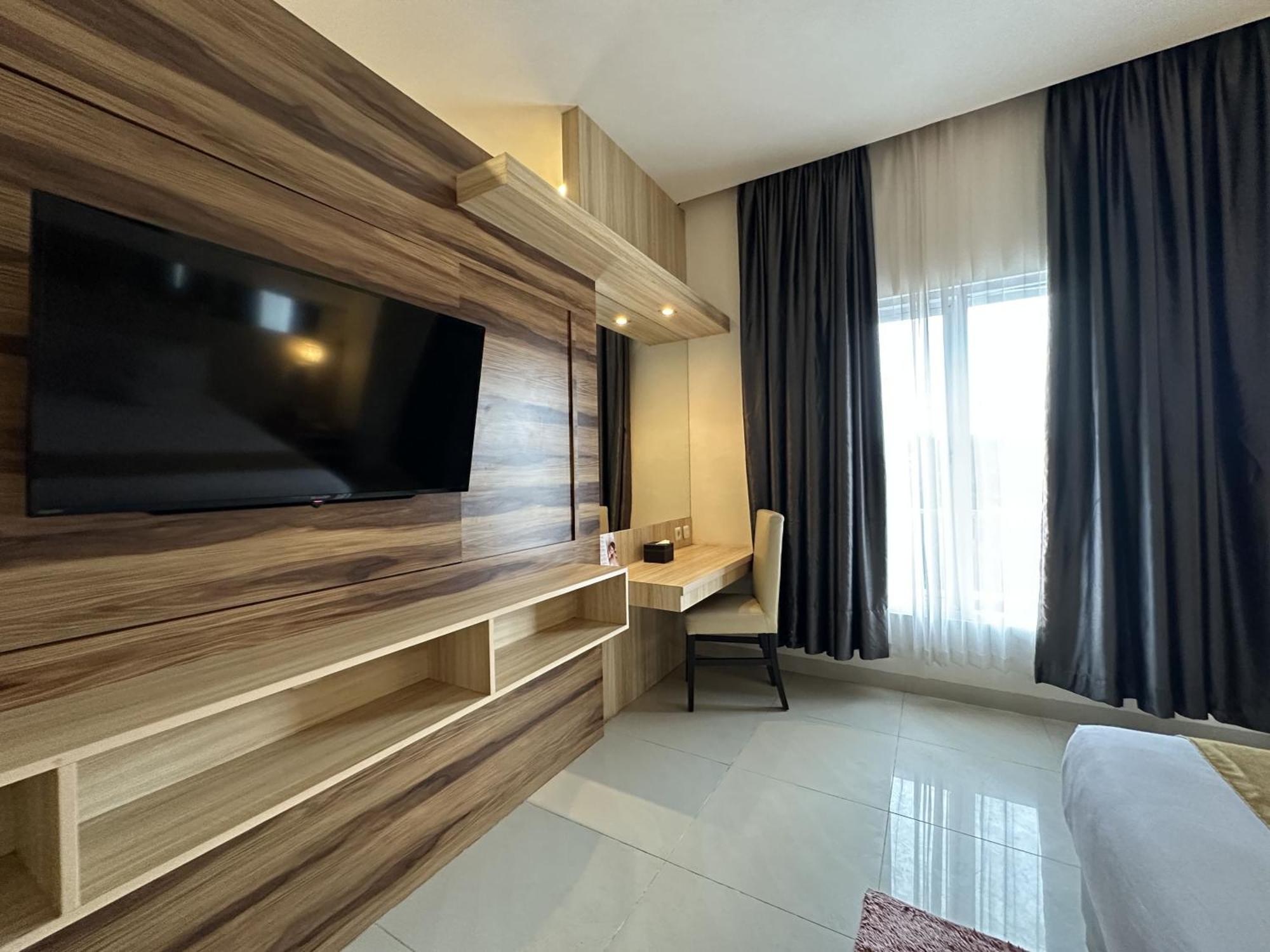 Vega Prime Hotel & Convention Sorong Kamer foto