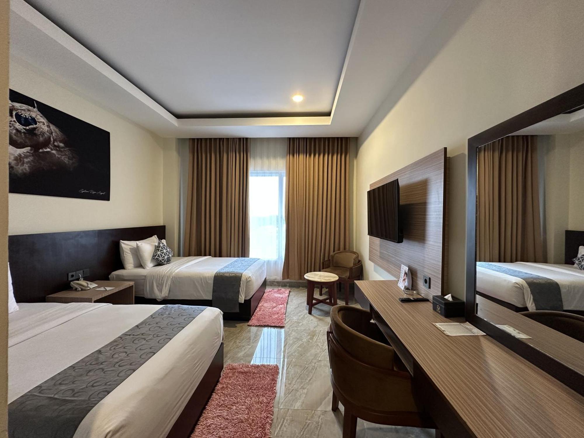 Vega Prime Hotel & Convention Sorong Buitenkant foto