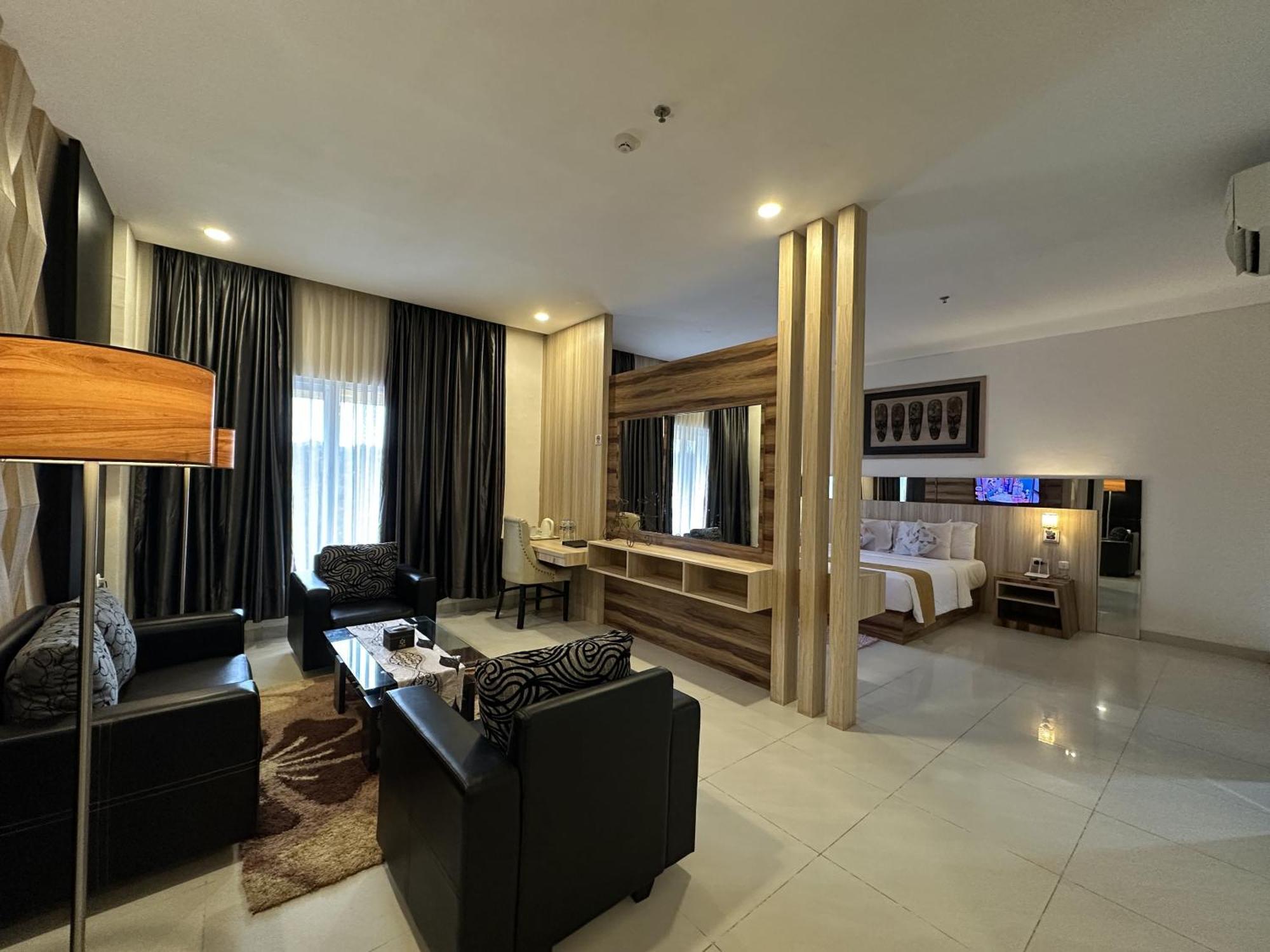 Vega Prime Hotel & Convention Sorong Kamer foto